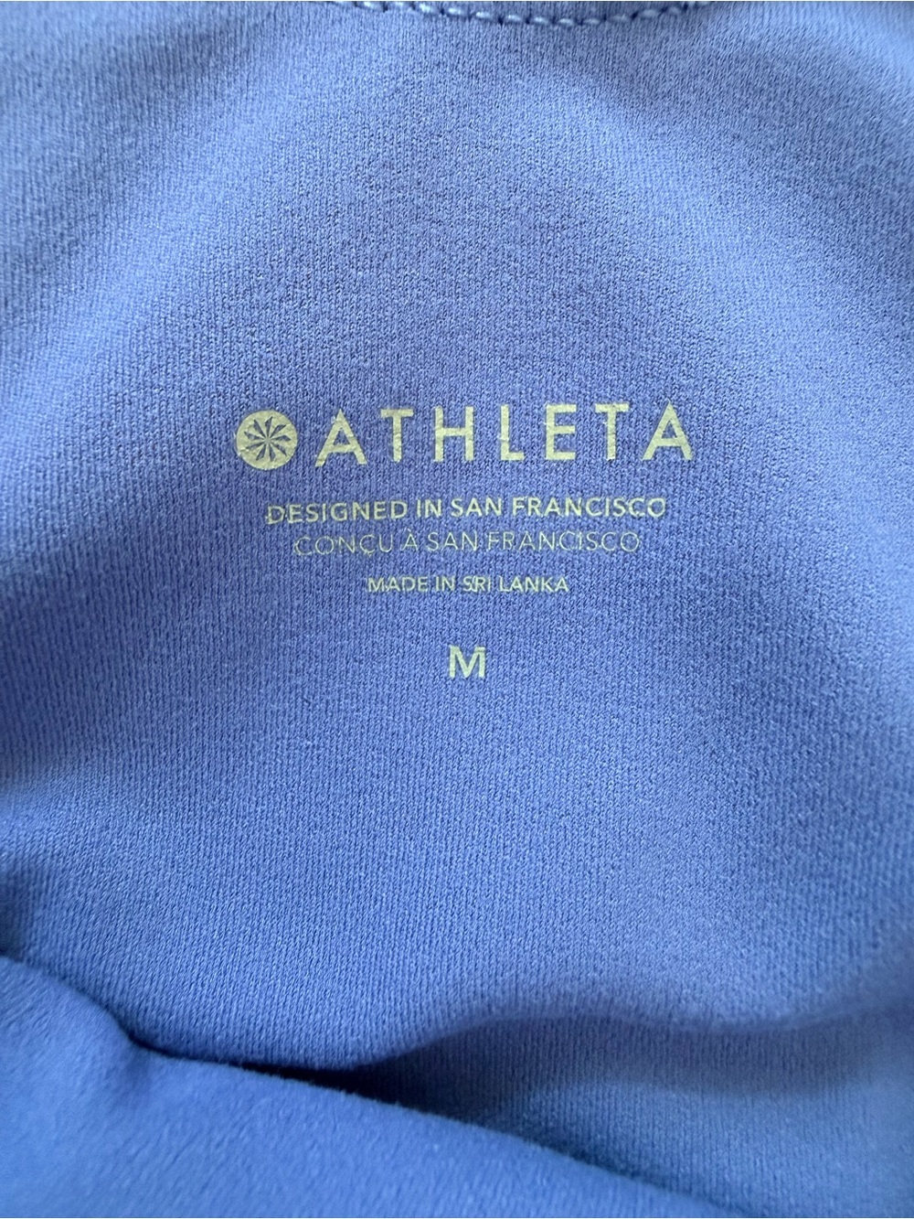Athleta Conscious Crop Size Medium - Picture 5 of 5